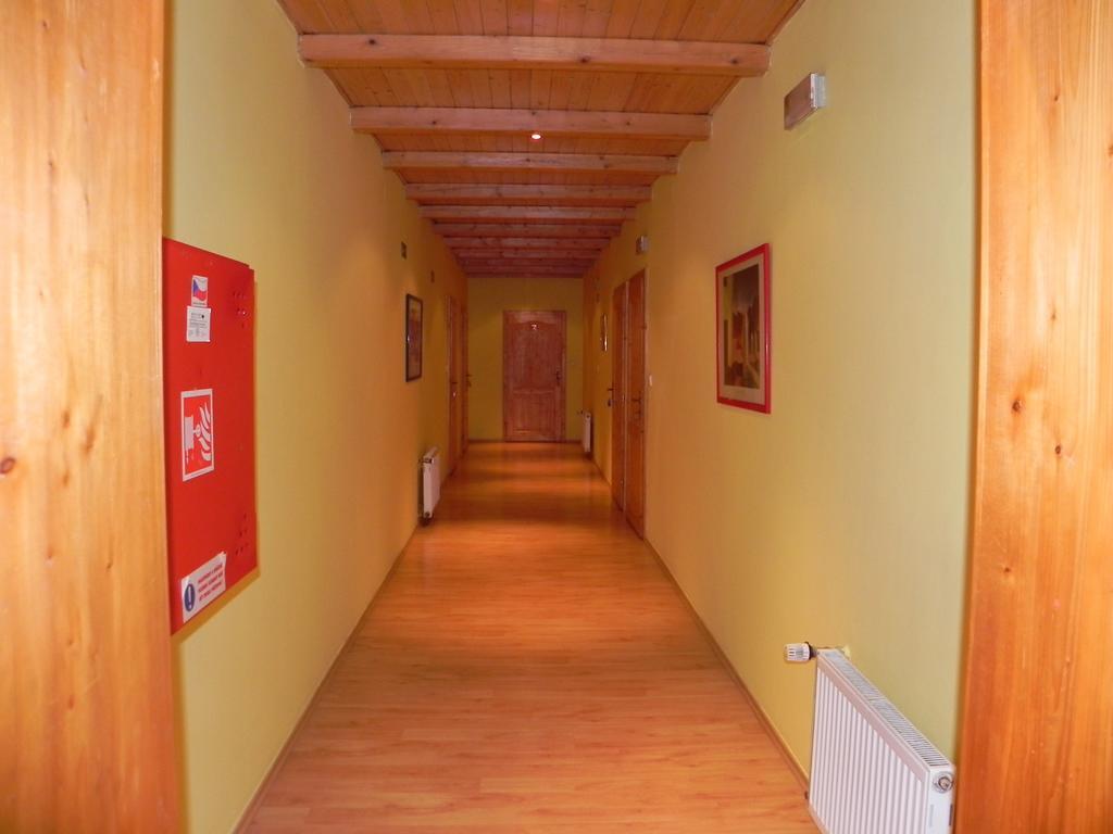 Penzion Krasny Dvur Luaran gambar