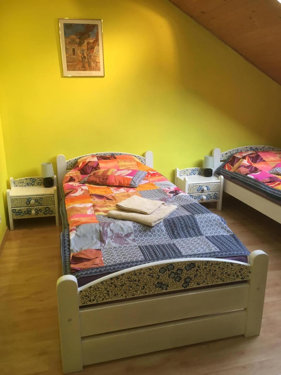 Penzion Krasny Dvur Luaran gambar