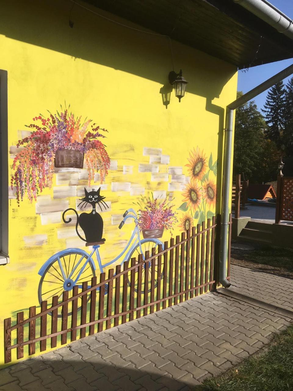 Penzion Krasny Dvur Luaran gambar